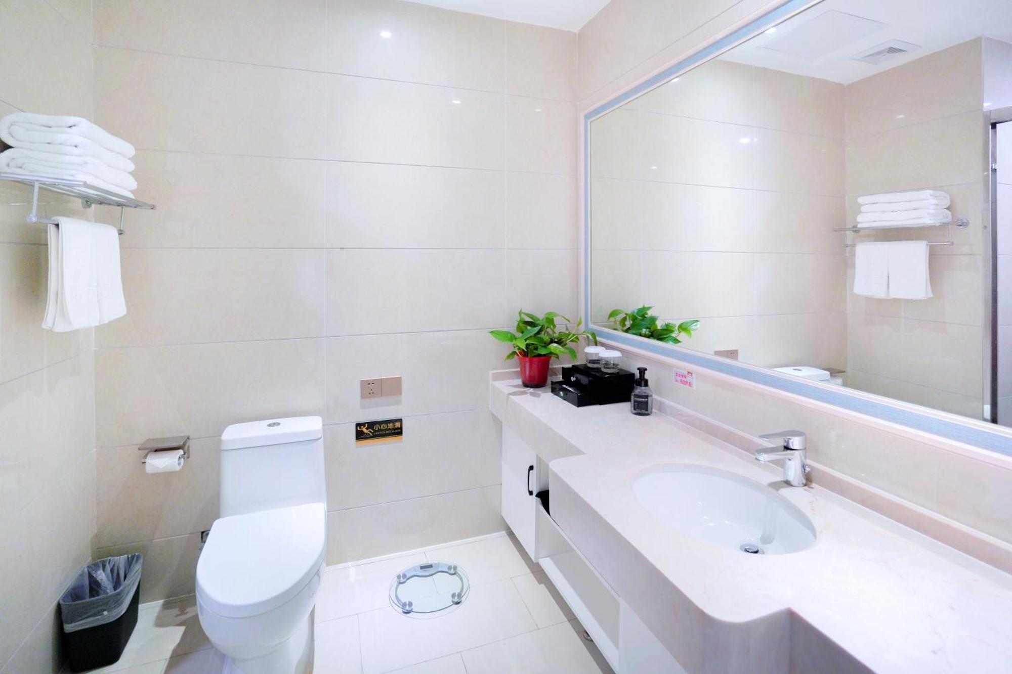 Huashan Xinghe International Hotel Huayin Екстериор снимка