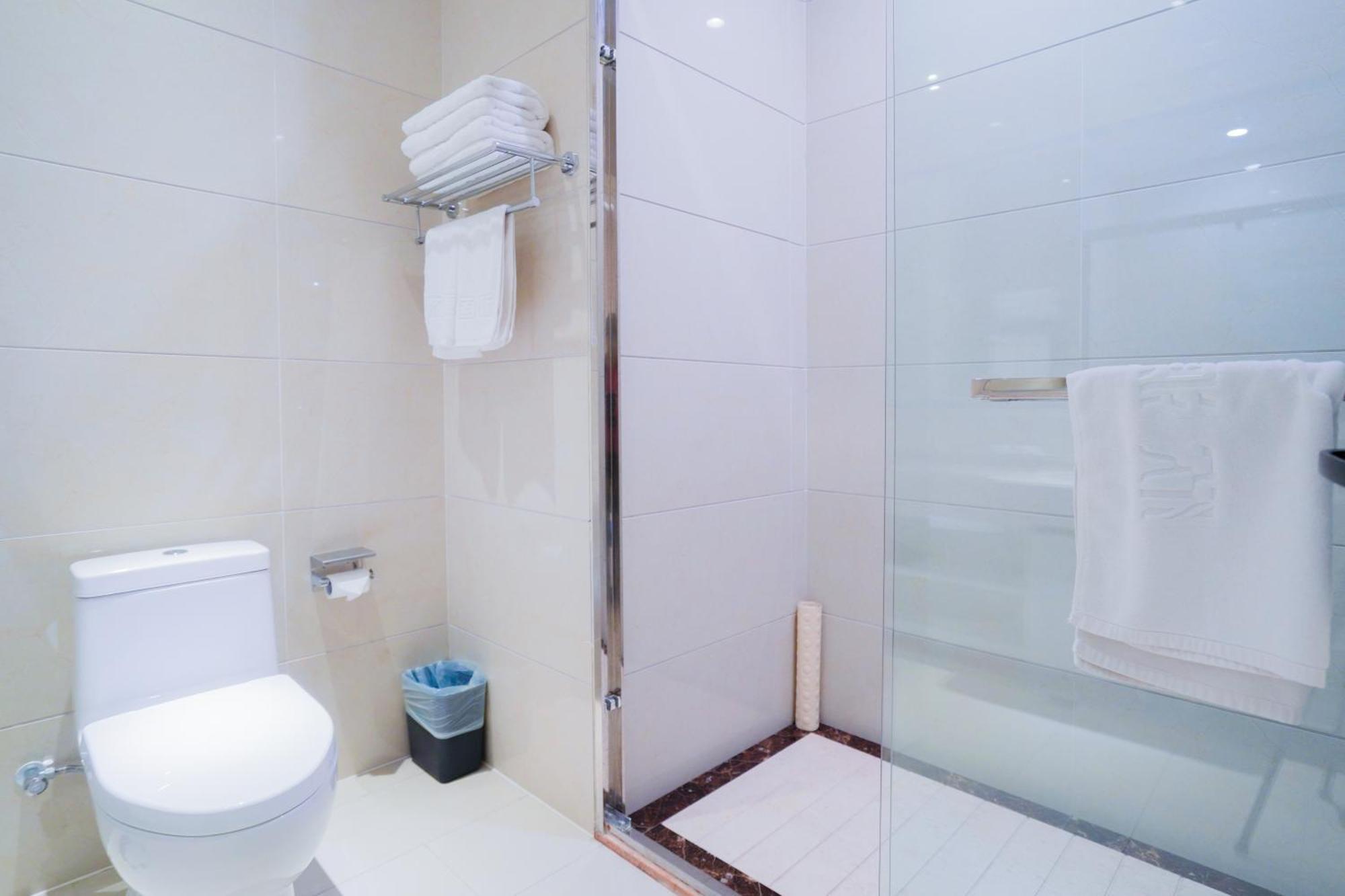 Huashan Xinghe International Hotel Huayin Екстериор снимка
