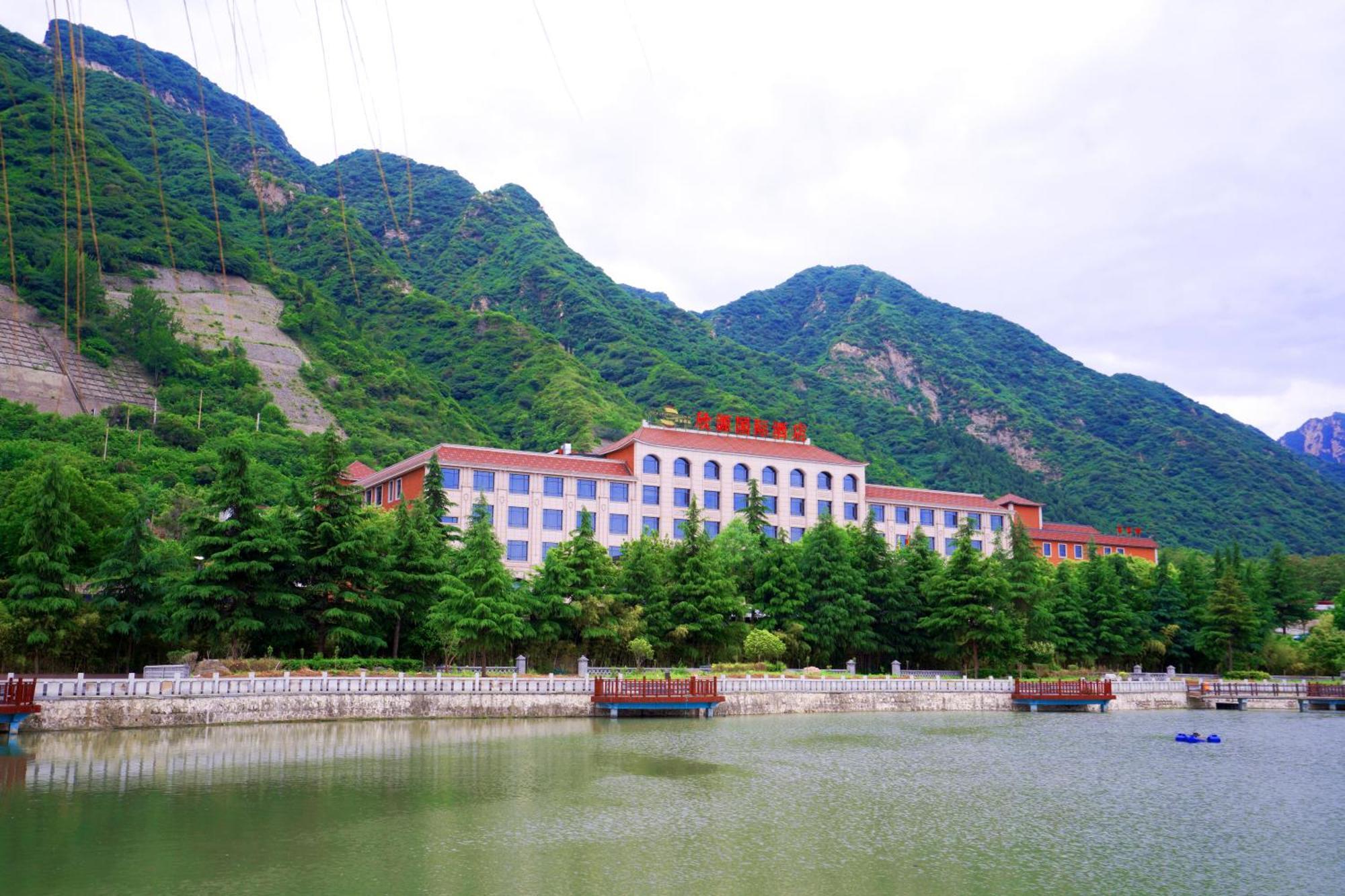 Huashan Xinghe International Hotel Huayin Екстериор снимка